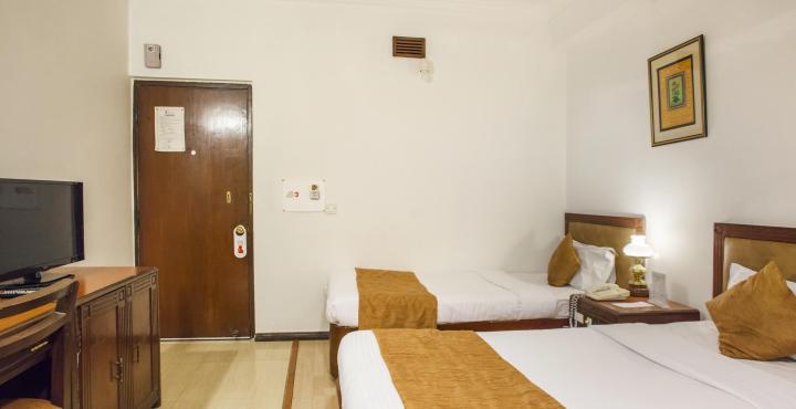 Hotel Amer Palace 보팔 외부 사진